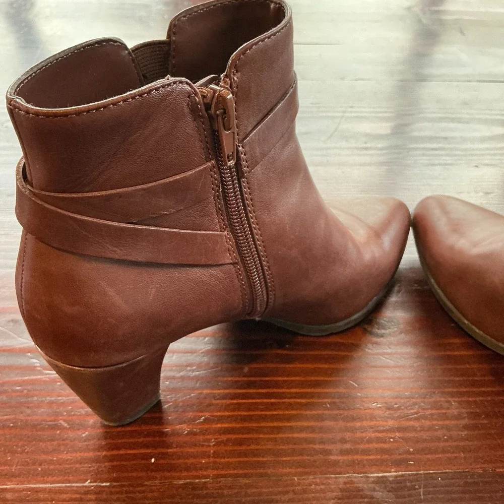 Anne‎ Klein AkChelsey Ankle Boots Womens 6.5M Brown Leather Equestrian 2.5" Heel - Picture 6 of 11